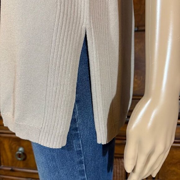 Marla Wynne Taupe Scoop Neck Side Slits Ribbed Side Slit Sweater Tank - Picture 13 of 16